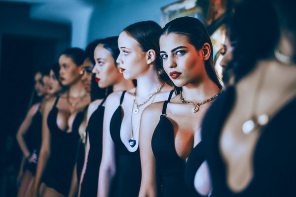 Comment fabriquer un baume nourrissant pour les mains avec du beurre de cacao et de la lavande?